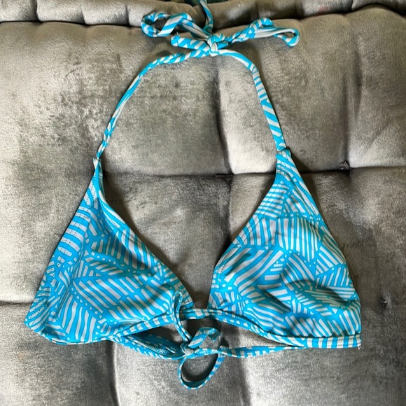 Forever 21 bikini top, size small. Barely worn. - Picture 1 of 3
